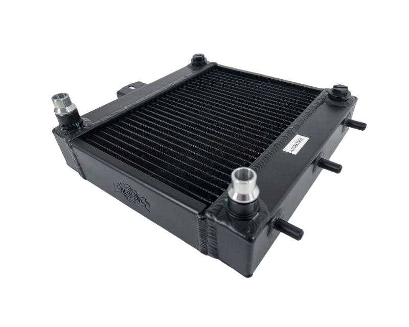 CSF Auxiliary Radiator with Rock Guard BMW F8X M3/M4/M2C 2015-2021 image 1