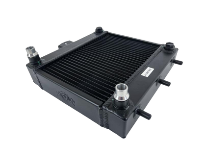 CSF Auxiliary Radiator with Rock Guard BMW F8X M3/M4/M2C 2015-2021 image 1