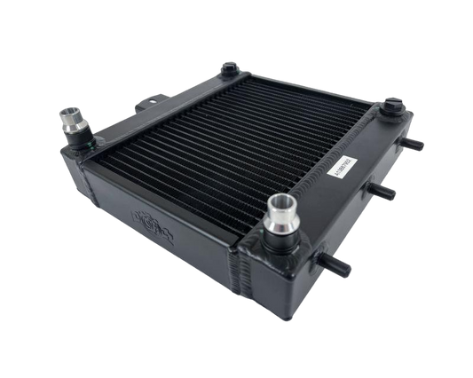 CSF Auxiliary Radiator with Rock Guard BMW F8X M3/M4/M2C 2015-2021 image 1
