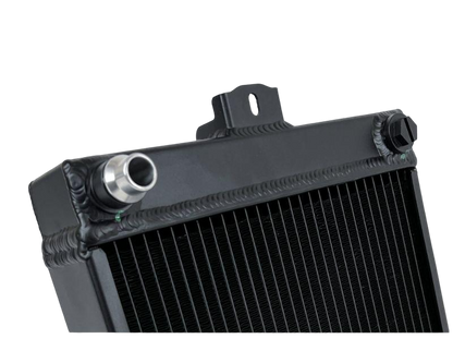 CSF Auxiliary Radiator with Rock Guard BMW F8X M3/M4/M2C 2015-2021 image 4